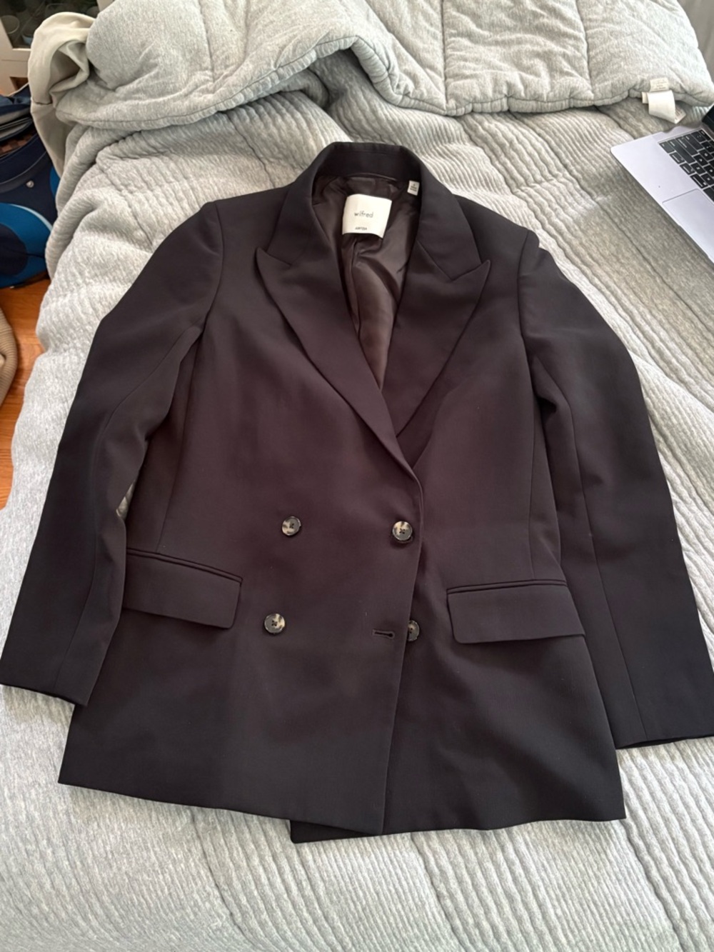 Aritzia Black Double-Breasted Blazer